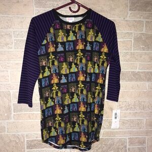 ✅LulaRoe Evil Queen Randy Tee